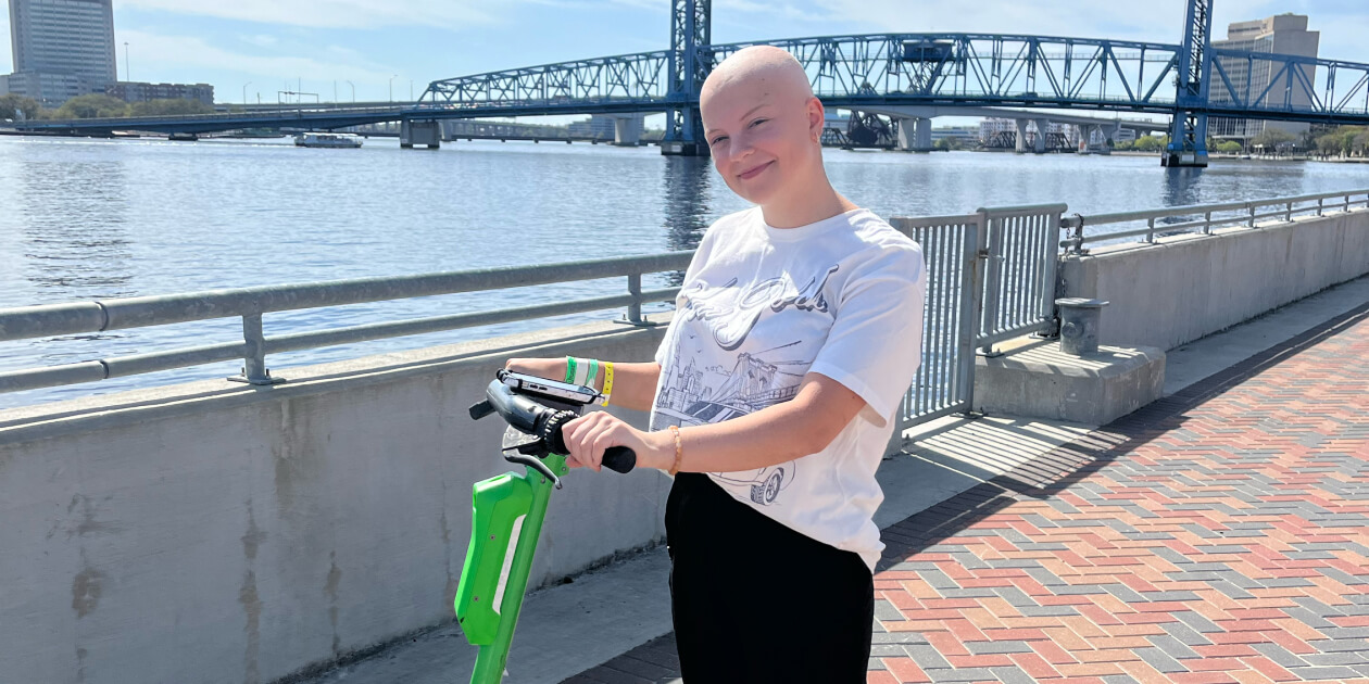 mya thibodeau riding scooter downtown jacksonville